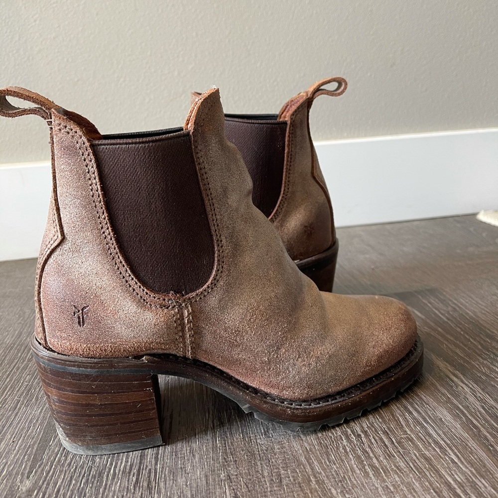 Frye distressed heeled boots